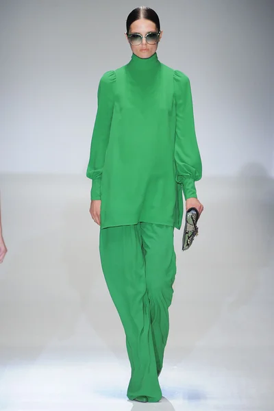 Look 24
